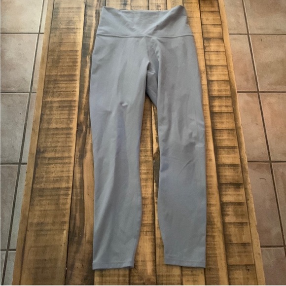 Fabletics PureLuxe Ultra High-Waisted 7/8 Legging in Raincloud - Picture 2 of 5